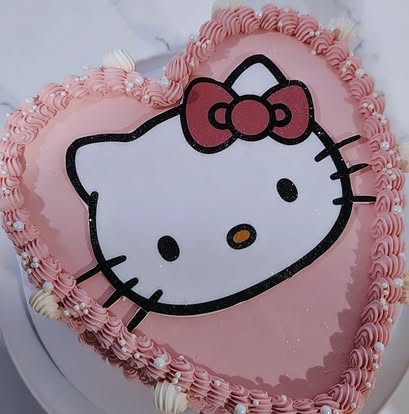 Hello Kitty Heart Cake
