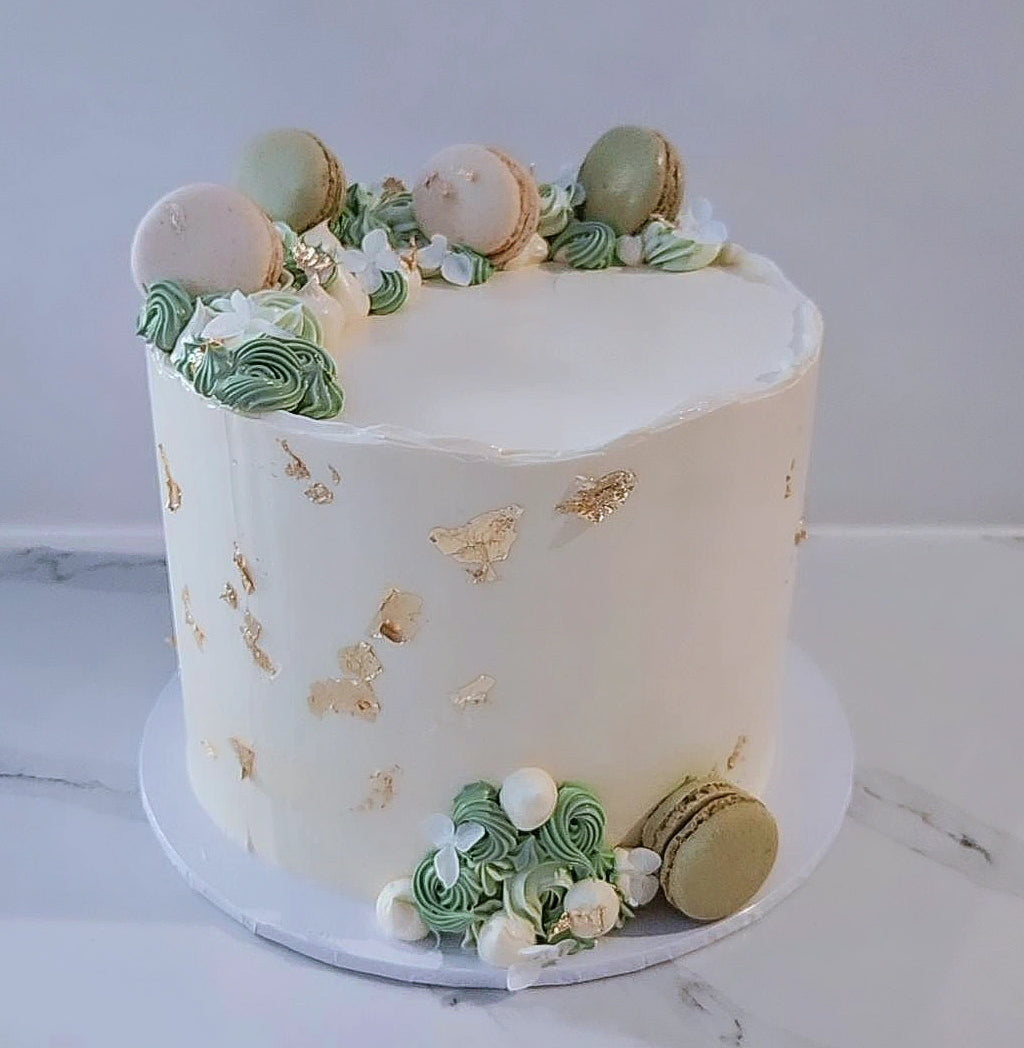 Macarrons Cake