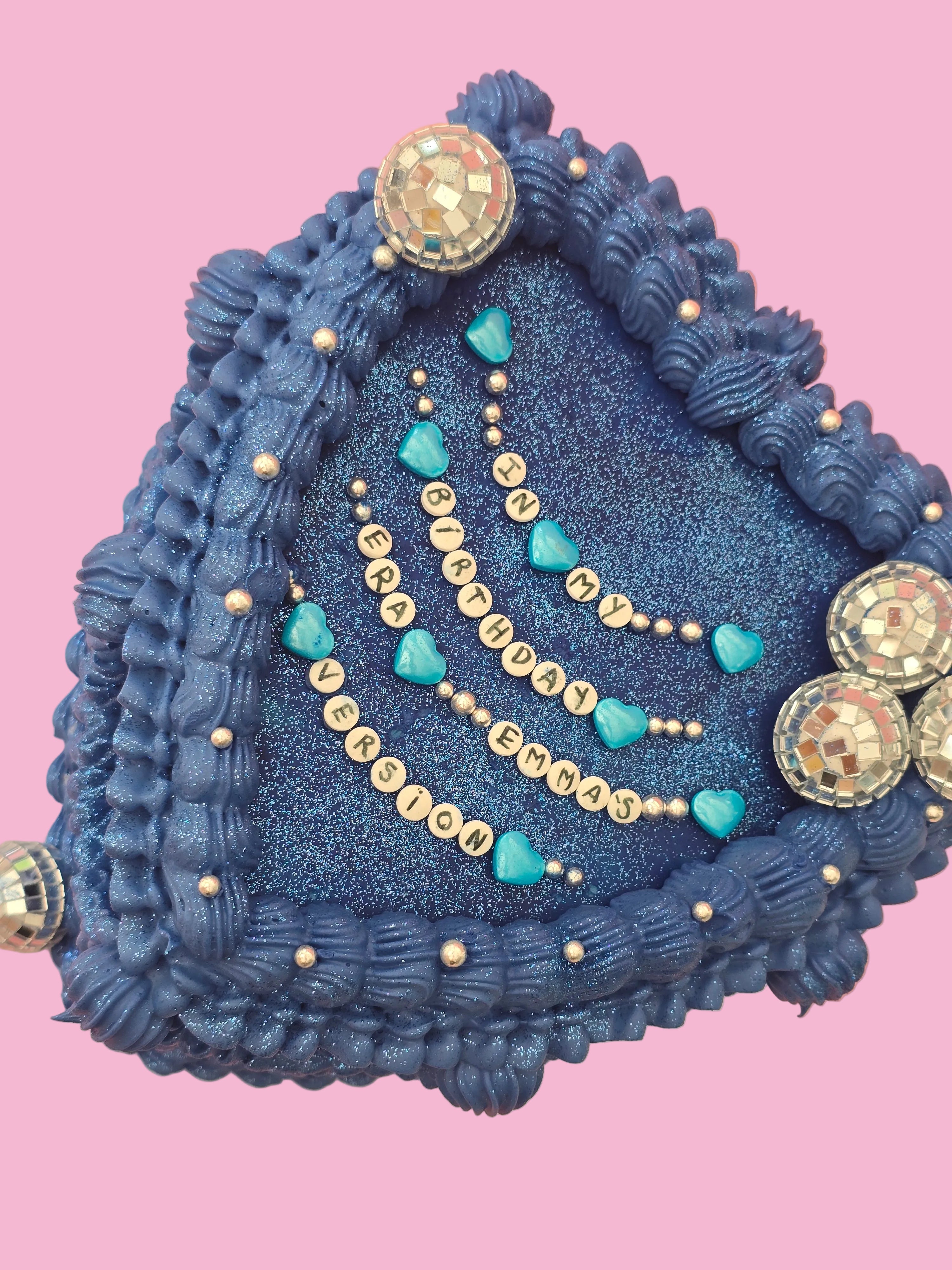 Blue vintage cake
