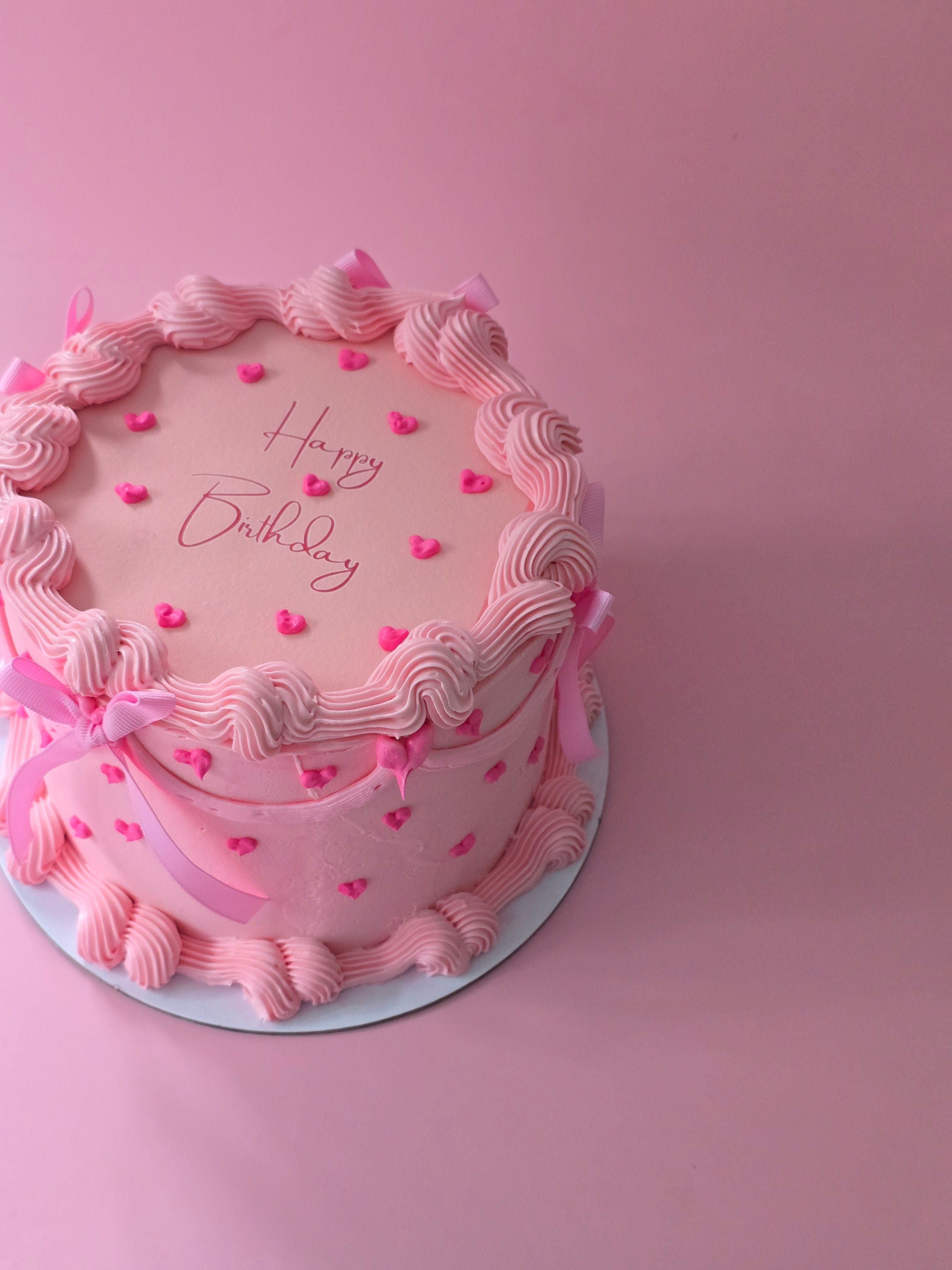 Vintage heart pink cake